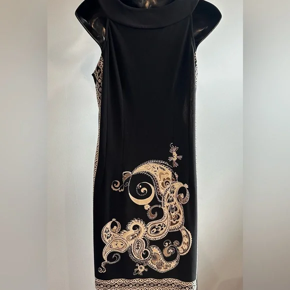 Studio I Patterned Dress - Picture 3 of 7